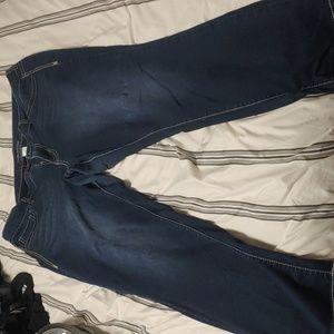 Dark wash skinny jean